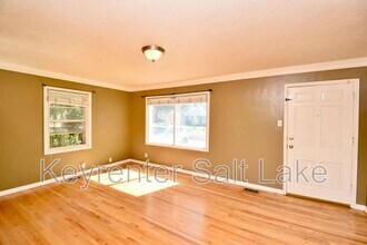 2261 Hollywood Ave in Salt Lake City, UT - Building Photo - Building Photo
