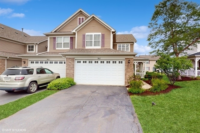 367 McGrath Dr in Oswego, IL - Building Photo - Building Photo