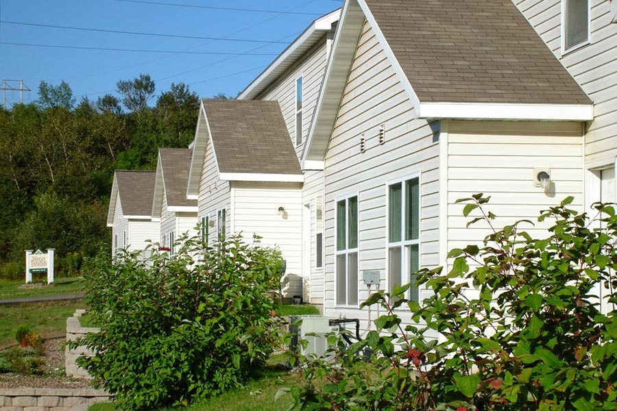 Westgate Townhomes in Duluth, MN - Foto de edificio