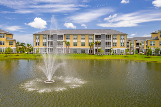 Blue Heron Phase II in Bradenton, FL - Foto de edificio - Building Photo