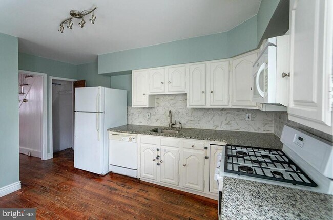 2222 St Albans St in Philadelphia, PA - Building Photo - Building Photo