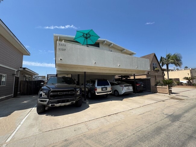 property at 1125 Montauk Ln