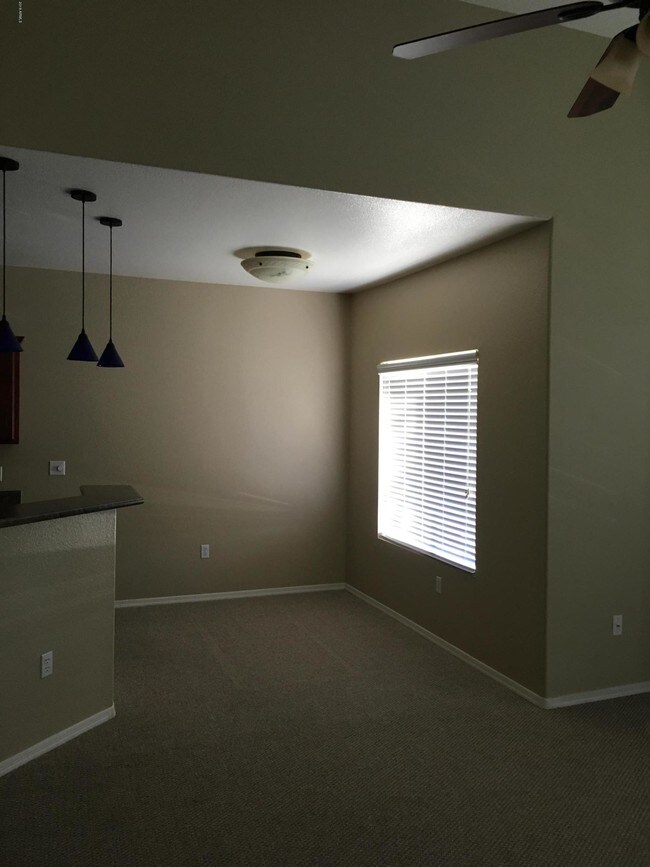 17017 N 12th St-Unit -2057 in Phoenix, AZ - Building Photo - Building Photo