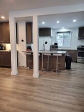 Room for rent in Belleville, ON - Building Photo - Building Photo