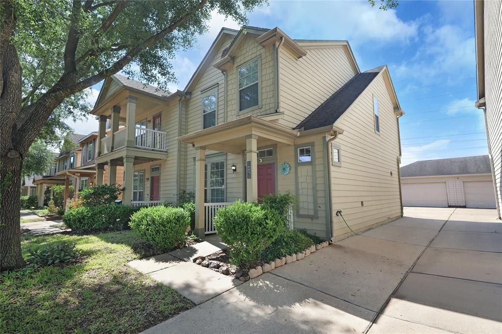 16851 Mammoth Springs Dr in Houston, TX - Building Photo