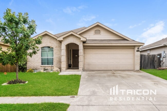 property at 332 Hummingbird Dr