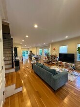 191 Newtonville Ave in Newton, MA - Building Photo - Building Photo