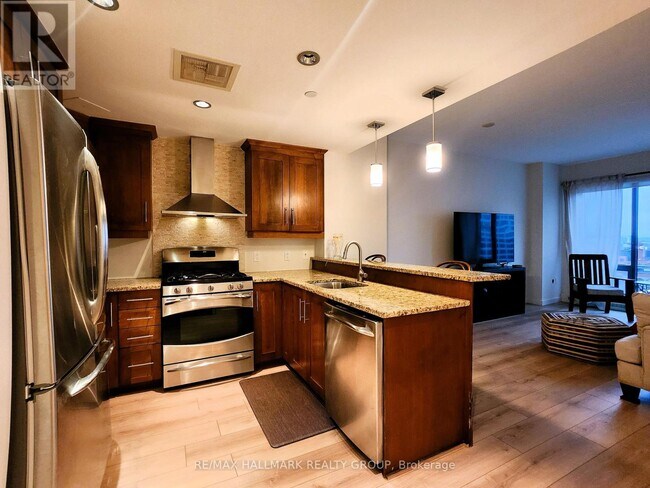 90 George St in Ottawa, ON - Building Photo - Building Photo