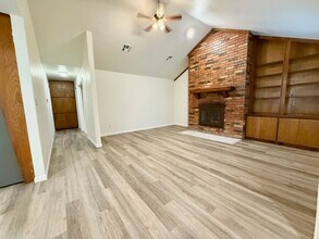 1808 Hillcrest Dr in Norman, OK - Building Photo - Building Photo