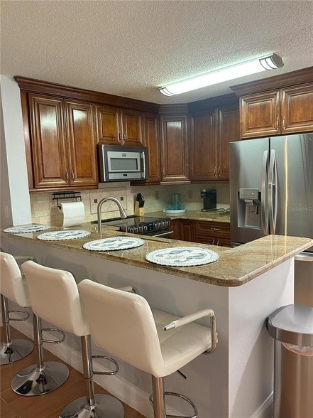 2400 Feather Sound Dr, Unit 534 in Clearwater, FL - Building Photo - Building Photo