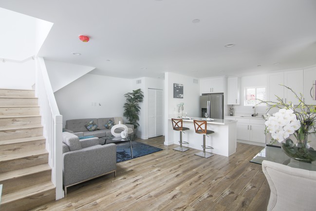 402 Pacific St in Santa Monica, CA - Building Photo - Interior Photo