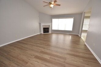 10360 Red Raspberry Ln in Granger, IN - Building Photo - Building Photo