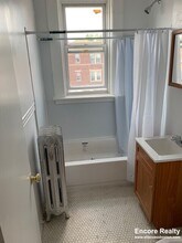 1350 Commonwealth Ave, Unit 19 in Boston, MA - Building Photo - Building Photo