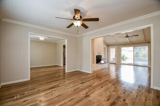10706 Inwood Dr in Houston, TX - Building Photo - Building Photo