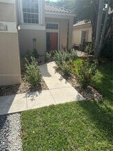 1110 NW 108th Ave in Plantation, FL - Building Photo - Building Photo