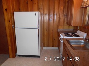 914 Lakeview Ave in South Lake Tahoe, CA - Building Photo - Building Photo