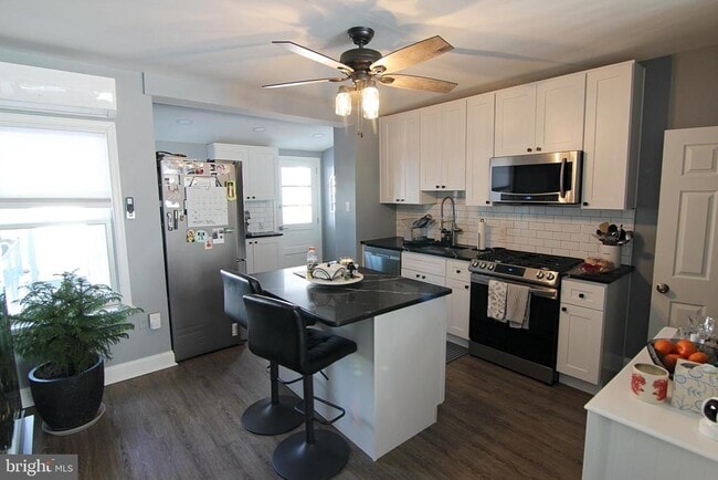 6161 Lawnton St in Philadelphia, PA - Building Photo - Building Photo