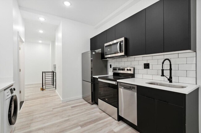 6161 Walnut St in Philadelphia, PA - Building Photo - Building Photo