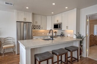 5205 N 24th St in Phoenix, AZ - Foto de edificio - Building Photo