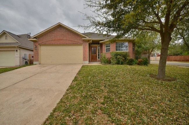 2000 Maize Bend Dr in Austin, TX - Building Photo - Building Photo