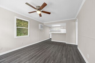 5123 Curry Ford Rd in Orlando, FL - Building Photo - Building Photo