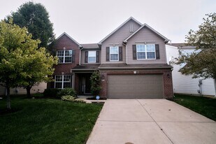 11813 Traymoore Dr in Fishers, IN - Building Photo