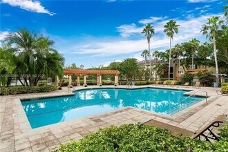 4197 N Haverhill Rd in West Palm Beach, FL - Building Photo - Building Photo