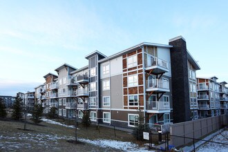 6000 Skyview Ranch Dr NE in Calgary, AB - Building Photo - Building Photo