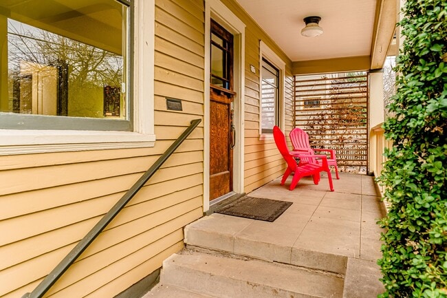 517 NE Fargo St in Portland, OR - Foto de edificio - Building Photo