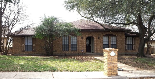 1934 Maxwell Dr in Lewisville, TX - Building Photo - Building Photo