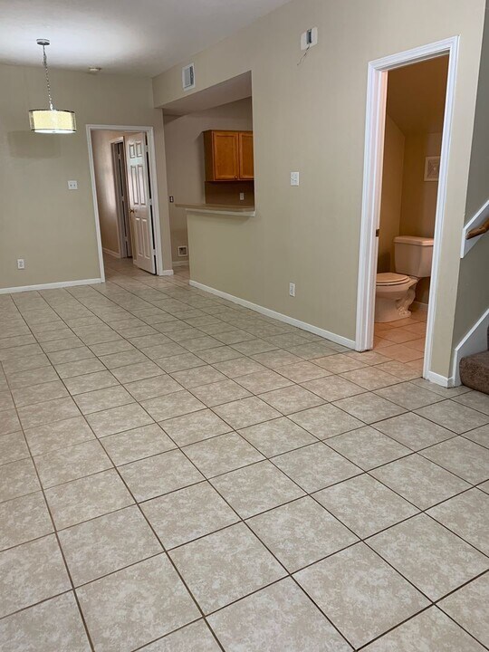 5907 Allison Rd in Houston, TX - Building Photo