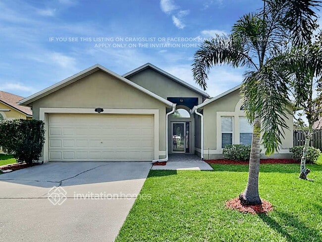 property at 2220 Brookshire Cir