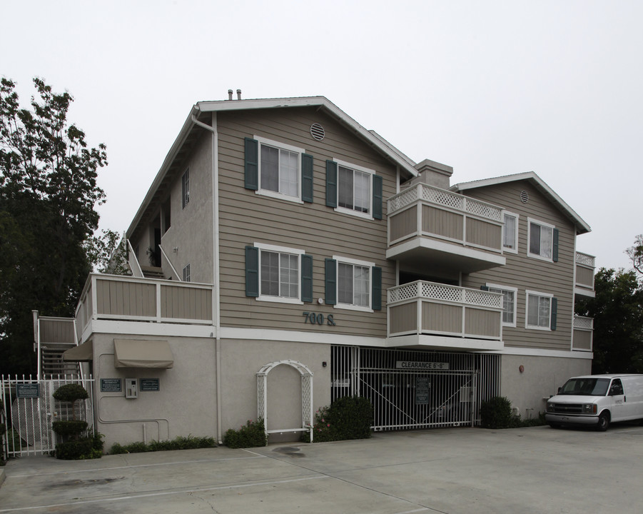 The Magnolia Pointe Apartments in Anaheim, CA - Building Photo