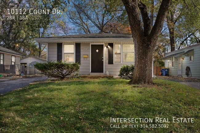 10112 Count Dr in St. Louis, MO - Building Photo - Building Photo
