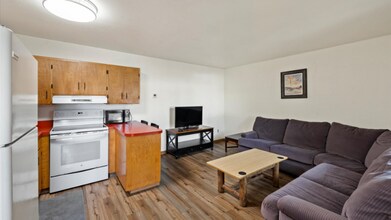 1022 9th St W in Columbia Falls, MT - Building Photo - Building Photo