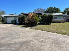 1601 Virginia Dr in Melbourne, FL - Building Photo