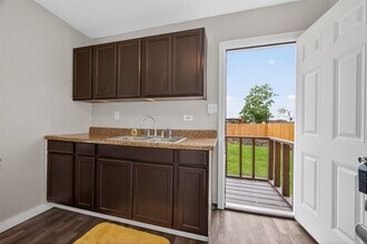 709 Center St in Richmond, TX - Building Photo - Building Photo