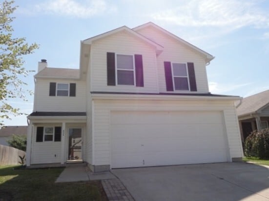 property at 635 Cloverfield Ln
