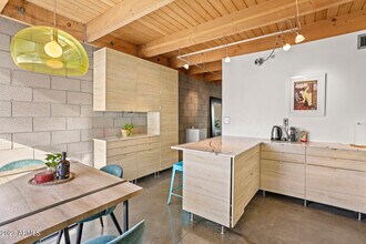 537 E Willetta St in Phoenix, AZ - Building Photo - Building Photo