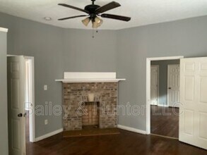 486 E Ontario Ave SW in Atlanta, GA - Building Photo - Building Photo