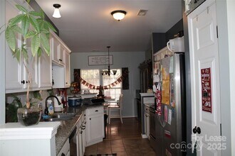 9446 Cadman Ct in Cornelius, NC - Building Photo - Building Photo