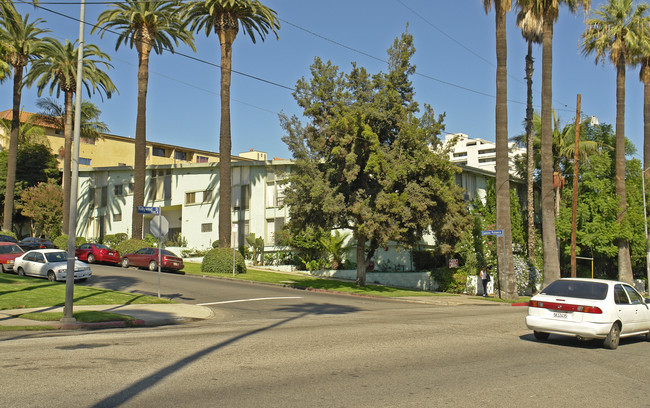 1710 Camino Palmero St in Los Angeles, CA - Building Photo - Building Photo