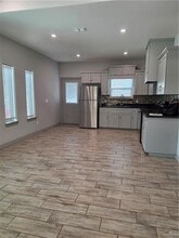 20 Nightingale Ave in McAllen, TX - Building Photo - Building Photo