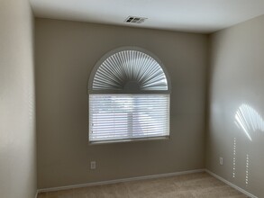 2652 Rue Marquette Ave in Henderson, NV - Building Photo - Building Photo