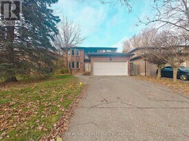 42 Emeline Crescent in Markham, ON - Building Photo