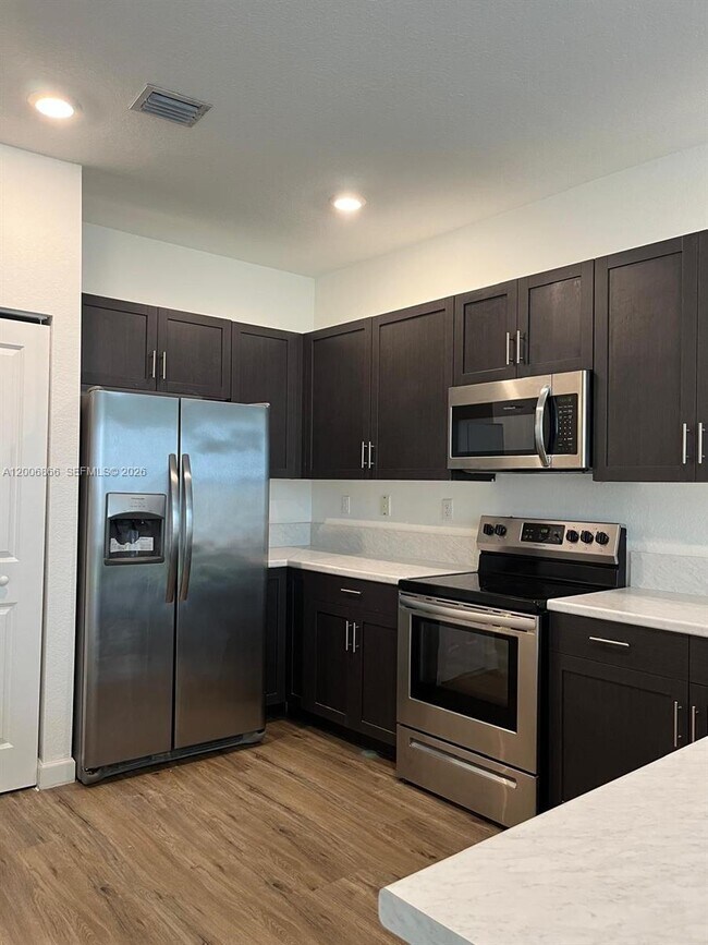 2634 SE 12th St in Homestead, FL - Building Photo - Building Photo