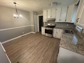 143 Alton Dr in Lagrange, GA - Building Photo - Building Photo