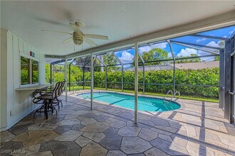 297 Bay Meadows Dr in Naples, FL - Building Photo - Building Photo