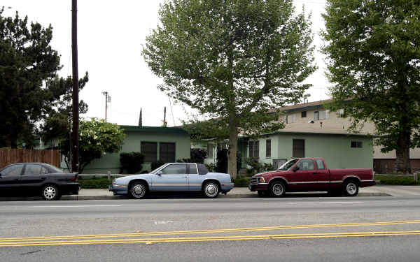 7013-7017 Rosemead Blvd in San Gabriel, CA - Building Photo