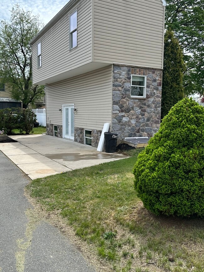 1416 Oakland St in Bethlehem, PA - Building Photo - Building Photo